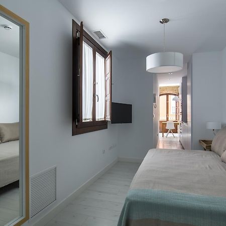 Aparthotel Shine Alcaiceria Grenada Zewnętrze zdjęcie