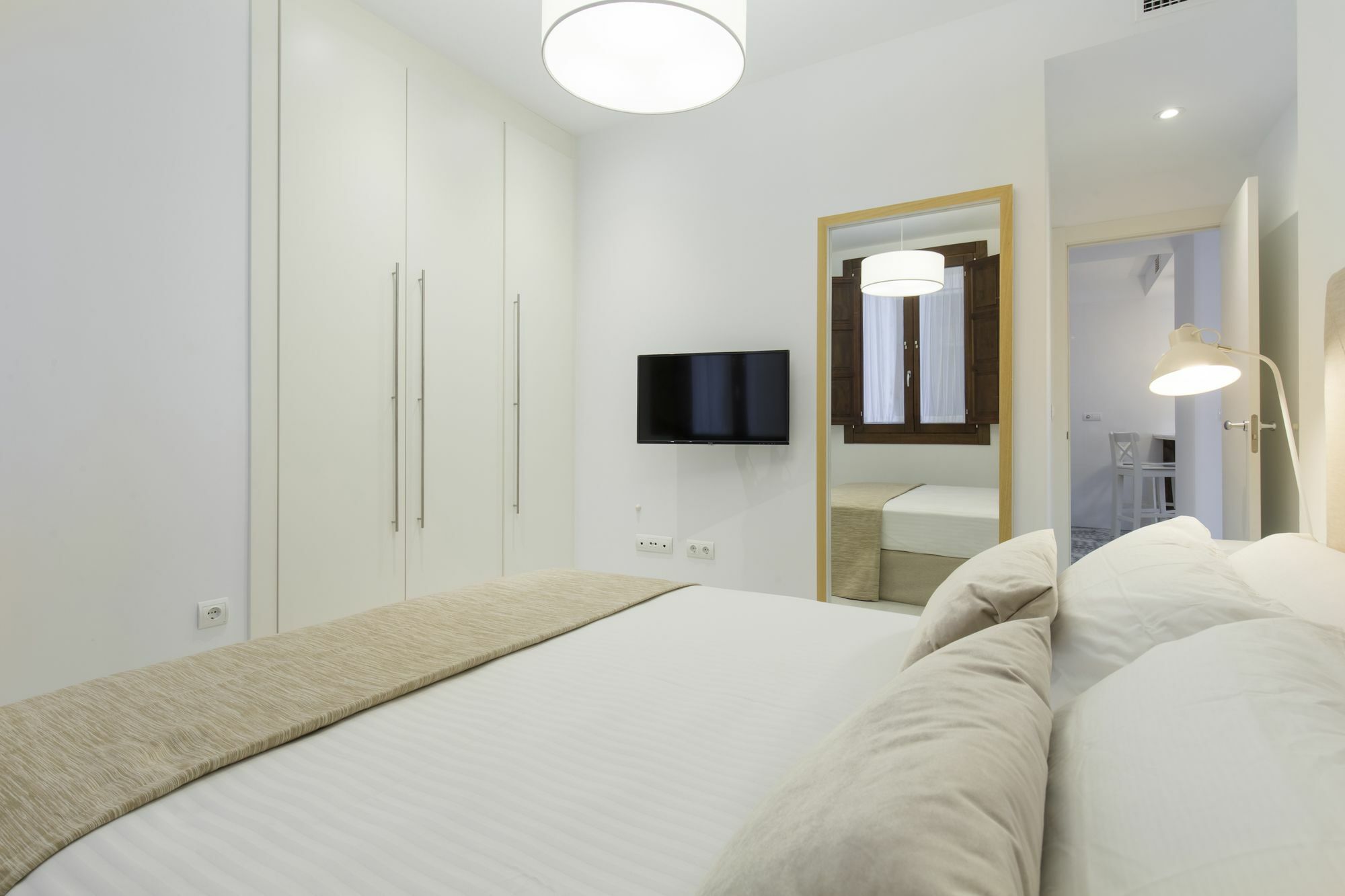Aparthotel Shine Alcaiceria Grenada Zewnętrze zdjęcie