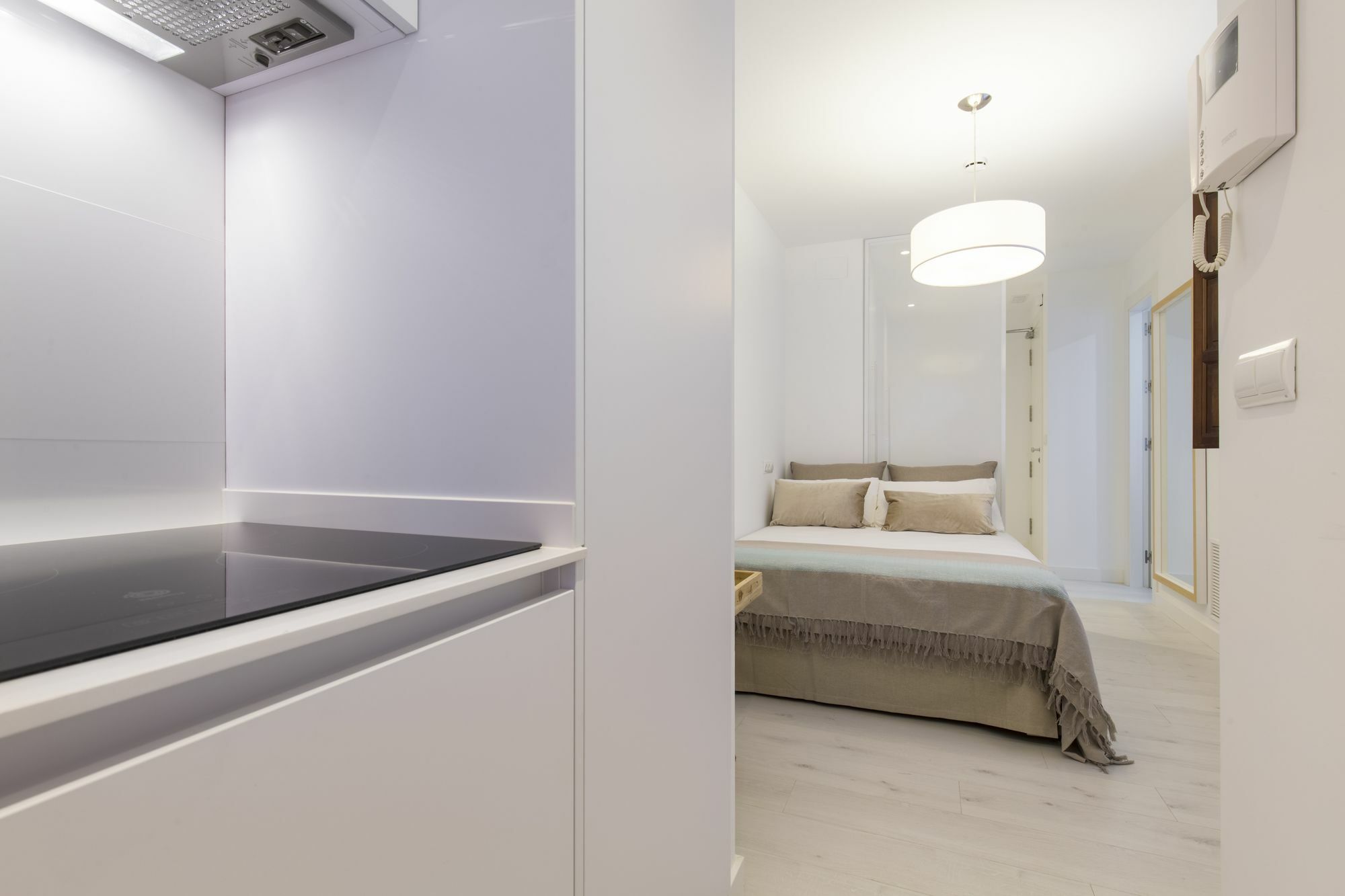 Aparthotel Shine Alcaiceria Grenada Zewnętrze zdjęcie