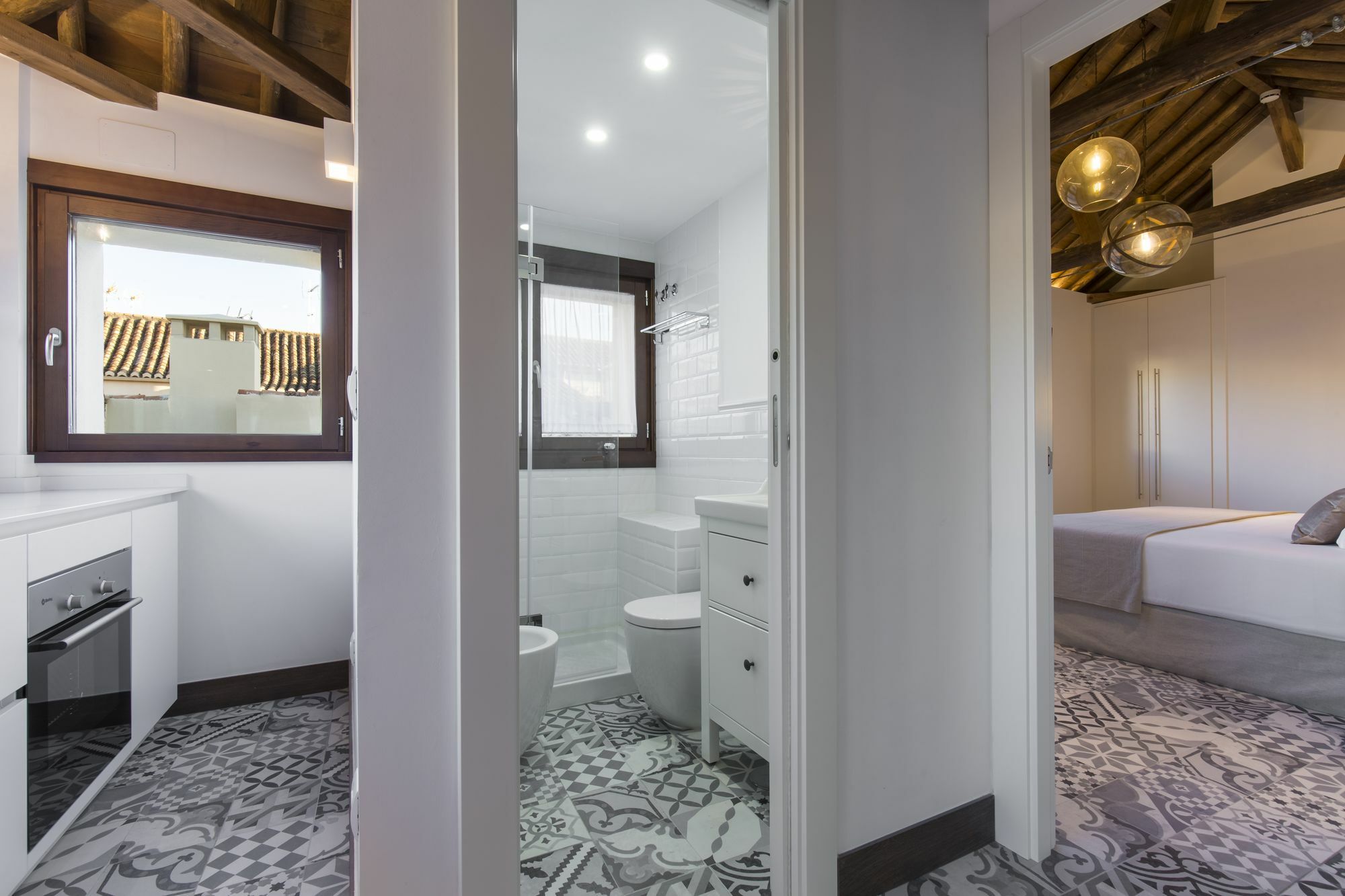 Aparthotel Shine Alcaiceria Grenada Zewnętrze zdjęcie